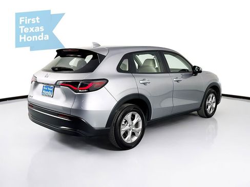 Used 2023 Honda HR-V LX image 7