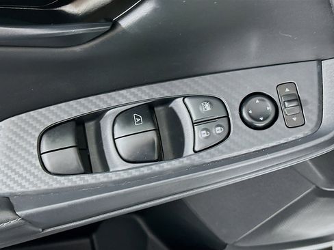 Used 2025 Nissan Sentra S image 15