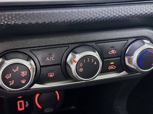 Used 2024 Nissan Kicks S image 22