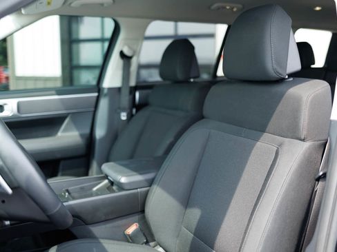 Used 2024 Hyundai Santa Fe SE image 6