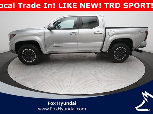 Used 2024 Toyota Tacoma TRD Sport w/ TRD Sport Upgrade Package image 23