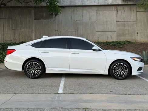 Used 2020 Honda Accord LX image 11
