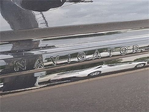 New 2025 Lincoln Navigator L Reserve w/ Jet Appearance Package image 5