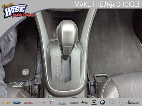 Used 2017 Chevrolet Trax LT w/ LT Convenience Package FWD image 16