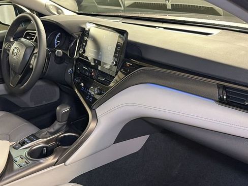 Used 2024 Toyota Camry XSE w/ Navigation Package image 10