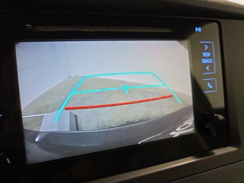Used 2016 Toyota Sienna LE w/ Protection Package FWD image 23