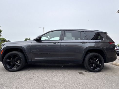 Used 2023 Jeep Grand Cherokee L Laredo AWD/4WD image 3