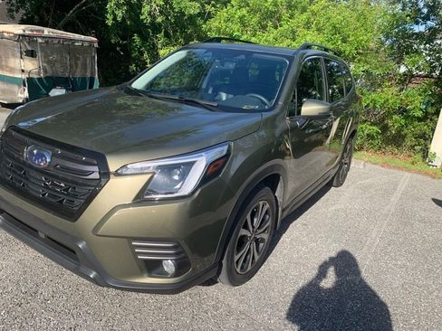 Used 2022 Subaru Forester Limited AWD/4WD image 2