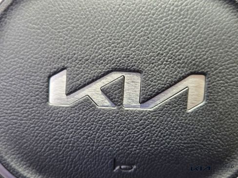 Certified 2023 Kia Sorento SX FWD image 32