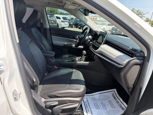 Used 2022 Jeep Compass Latitude w/ Sun and Sound Group AWD/4WD image 20