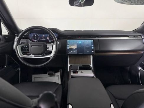 Certified 2025 Land Rover Range Rover Long Wheelbase SE AWD/4WD image 25