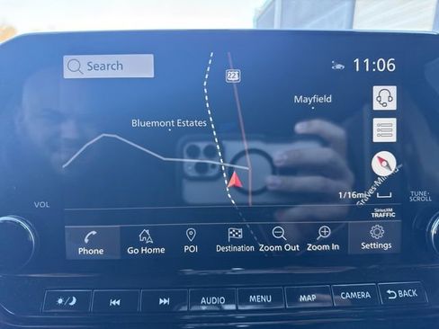 Used 2024 Nissan Pathfinder Platinum w/ Cargo Package image 25