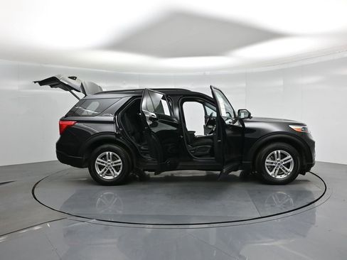Certified 2022 Ford Explorer XLT image 5