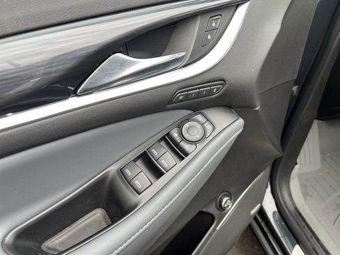 Used 2021 Buick Enclave Premium w/ Sun and Sites Package image 15