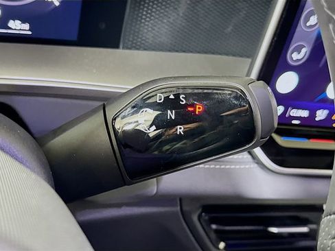 New 2026 Volkswagen Tiguan SE R-Line image 10