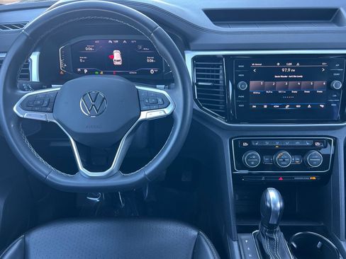 Used 2022 Volkswagen Atlas Cross Sport SE AWD/4WD image 11