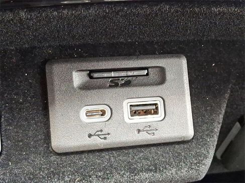 Used 2021 Cadillac Escalade Sport w/ LPO, Illumination Package image 27