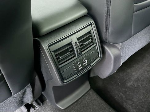 New 2026 Subaru Forester Premium image 32