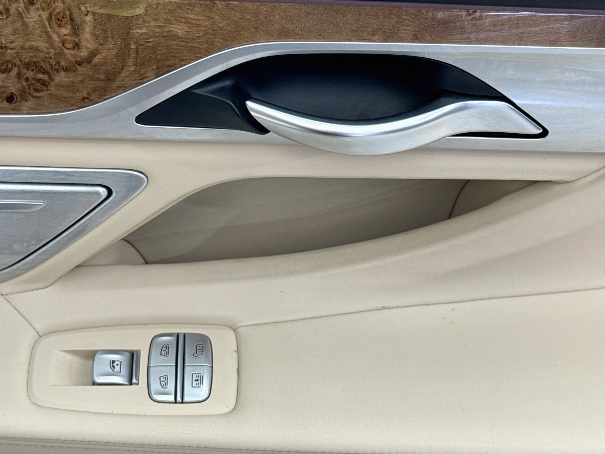 Used 2018 BMW 750i RWD image 54