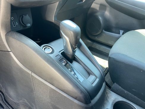 Used 2025 Nissan Kicks Play S FWD image 7