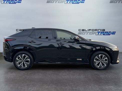 Used 2023 Lexus RZ 450e Premium w/ Technology Package image 4