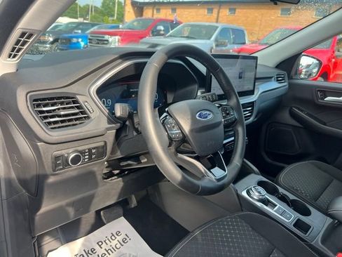 Certified 2023 Ford Escape Active w/ Tech Pack #2 AWD/4WD image 5