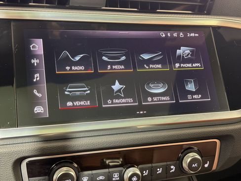 Used 2024 Audi Q3 2.0T Premium Plus w/ Premium Plus Package image 28