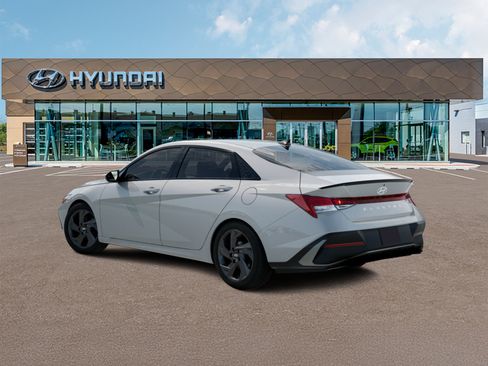 New 2026 Hyundai Elantra SEL Sport FWD image 4