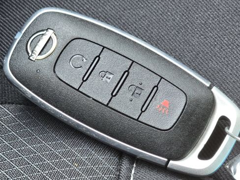 Certified 2024 Nissan Pathfinder SV AWD/4WD image 34