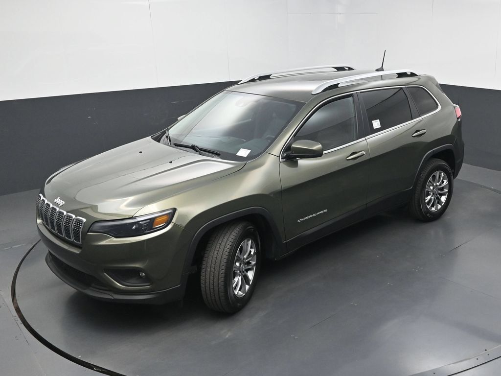 Used 2021 Jeep Cherokee Latitude Lux w/ Comfort/Convenience Group AWD/4WD image 31