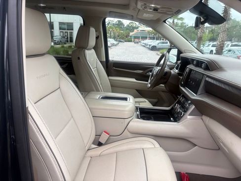 Used 2022 GMC Yukon XL Denali RWD image 20