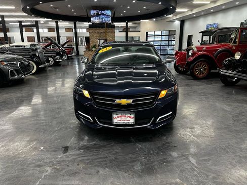 Used 2019 Chevrolet Impala LT image 2