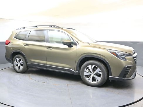 Used 2025 Subaru Ascent Premium AWD/4WD image 7