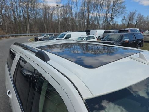 Used 2022 Ford Expedition Max Limited image 13