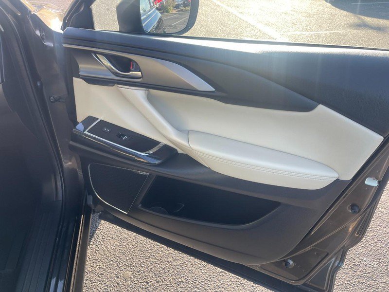 Used 2019 MAZDA CX-9 Touring w/ Touring Premium Package FWD image 7
