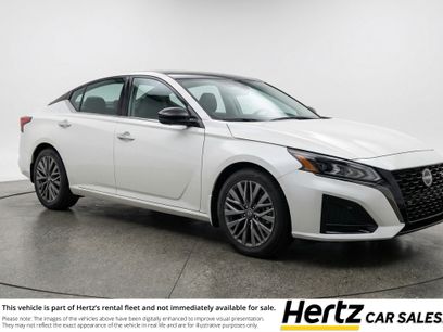 Used 2025 Nissan Altima 2.5 SV