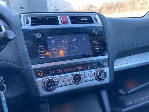 Used 2017 Subaru Legacy 2.5i Premium w/ Moonroof Package image 13