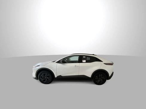 New 2026 Toyota C-HR AWD/4WD image 5