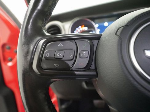 Used 2021 Jeep Gladiator Willys image 16