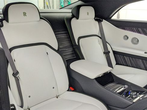 Used 2024 Rolls-Royce Spectre w/ Spectre Launch Package image 42