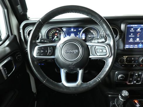 Used 2021 Jeep Wrangler Unlimited Sahara w/ Cold Weather Group image 16