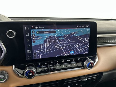 New 2026 GMC Canyon AT4 w/ AT4 Premium Package AWD/4WD image 16