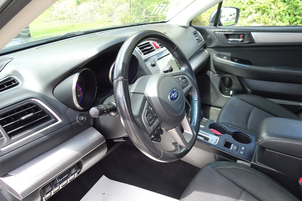 Used 2015 Subaru Outback 2.5i Premium AWD/4WD image 16