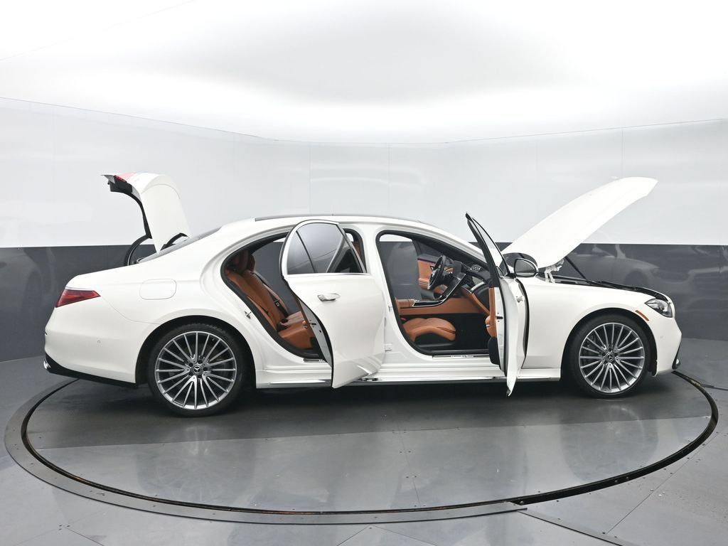 Used 2022 Mercedes-Benz S 580 4MATIC Sedan image 37
