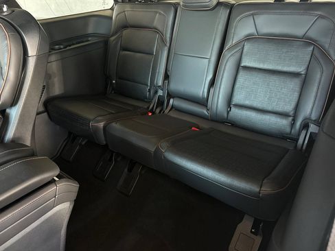 New 2026 Lincoln Navigator Black Label AWD/4WD image 15