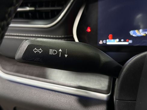 Used 2022 Jeep Grand Cherokee Overland AWD/4WD image 23