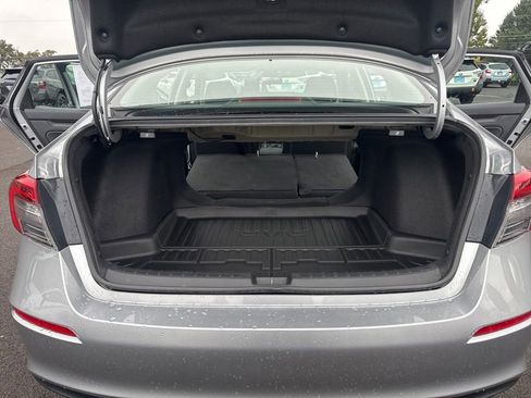 Used 2022 Honda Civic EX image 18