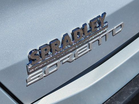 New 2026 Kia Sorento S w/ S Panoramic Sunroof Package AWD/4WD image 11