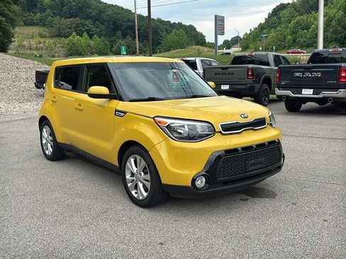 Used 2016 Kia Soul + FWD image 3