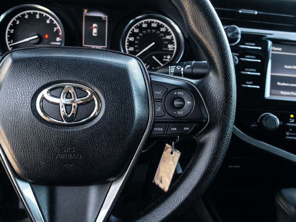 Used 2019 Toyota Camry LE FWD image 29